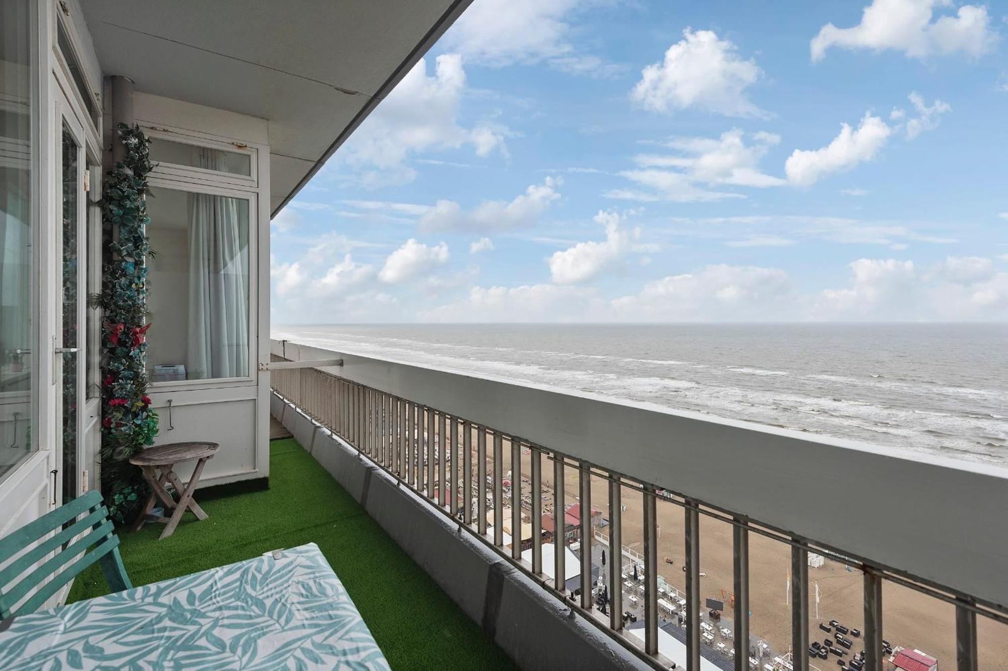 Beach Dreams Apartment ซานด์โวร์ต ภายนอก รูปภาพ