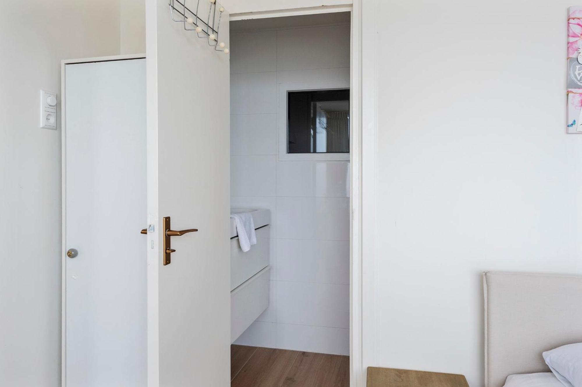 Beach Dreams Apartment ซานด์โวร์ต ภายนอก รูปภาพ
